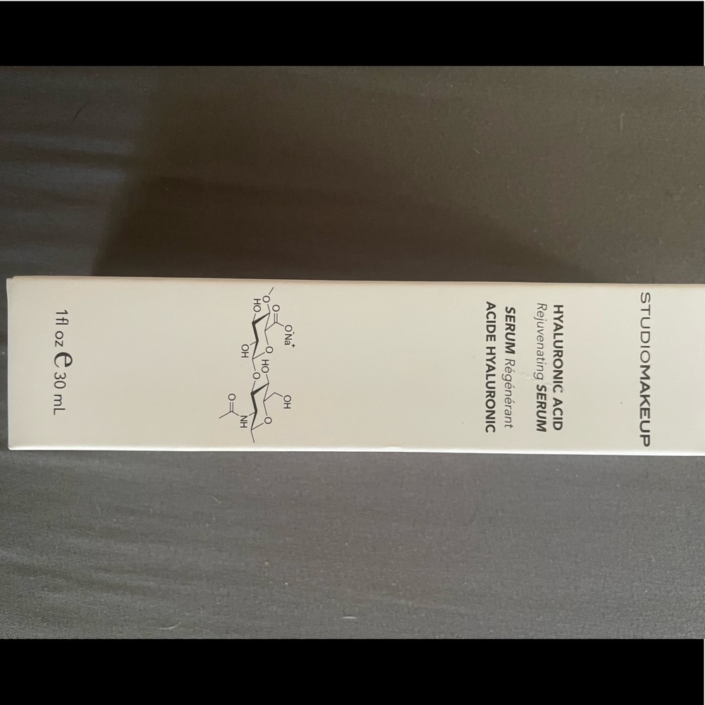 Hyaluronic acid serum